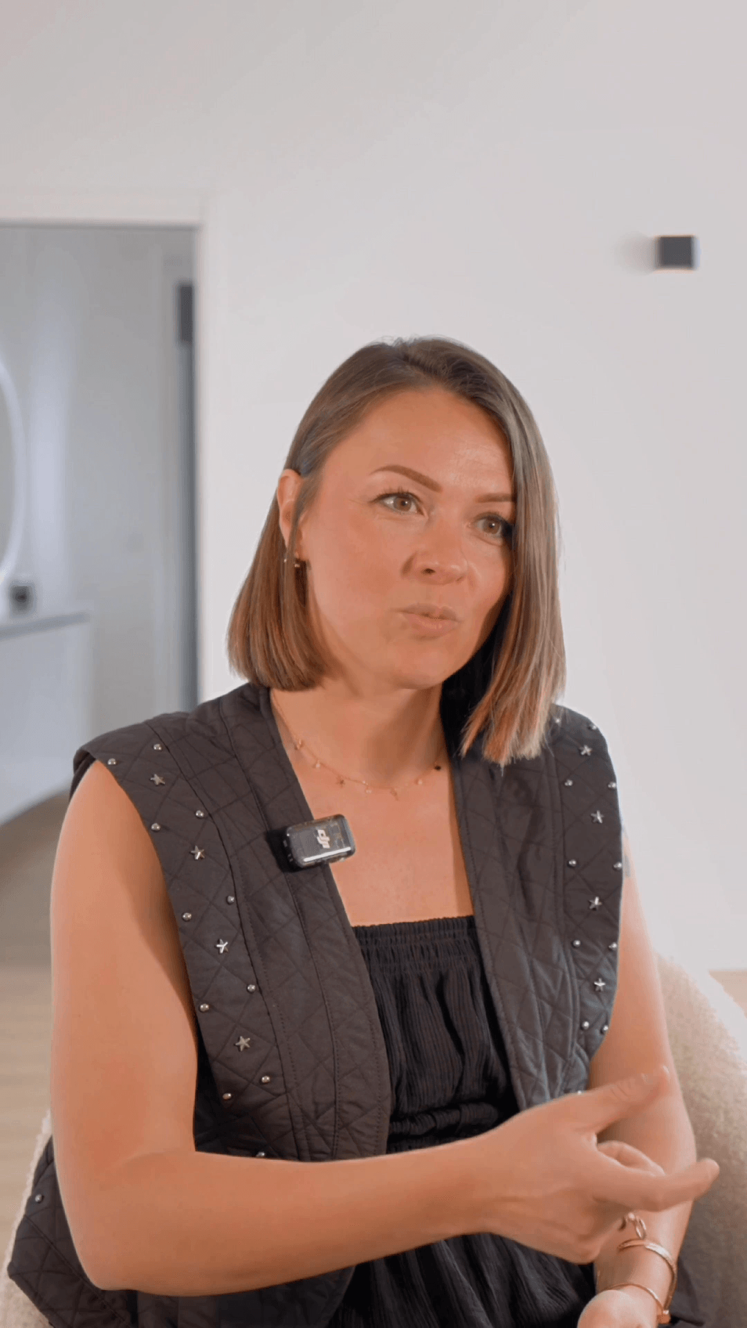 Preview du témoignage d'Elodie Vancompernolle suite à sa certification en microshading sourcils.